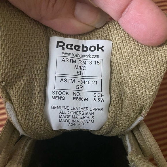 NIB Reebok RAPID RESPONSE Tan Boots With side zipper size 8.5 - Picture 3 of 6